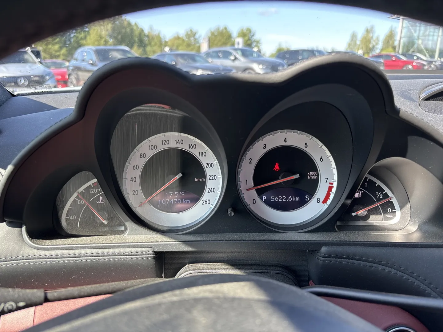 MERCEDES-BENZ SL YVV-763 carousel image