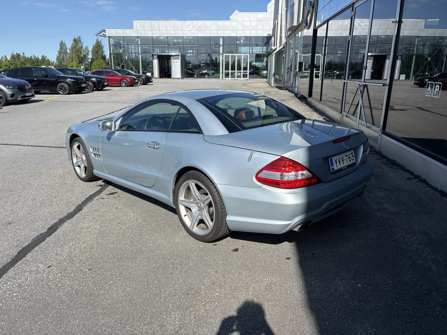 MERCEDES-BENZ SL YVV-763 carousel image