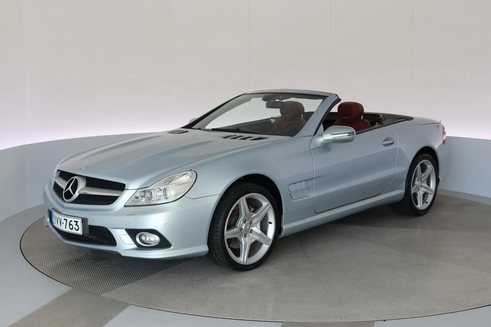 MERCEDES-BENZ SL YVV-763 carousel image