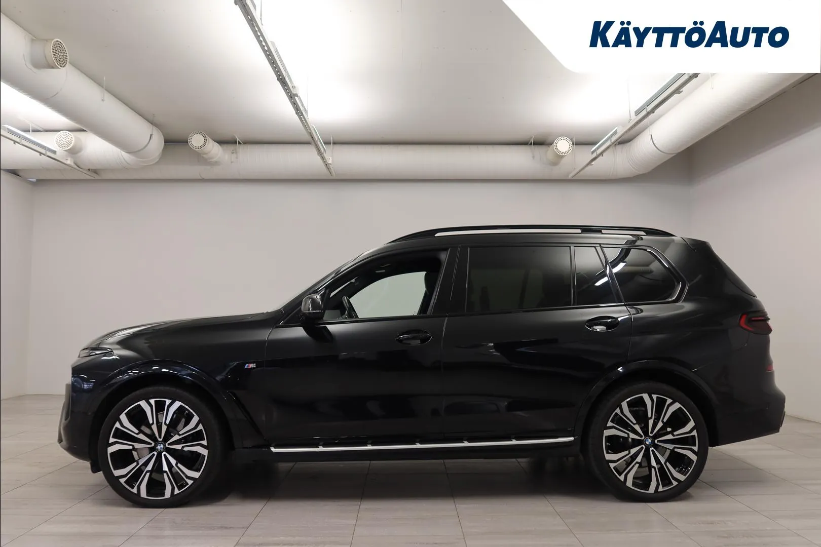 BMW X7 NNC-120 carousel image