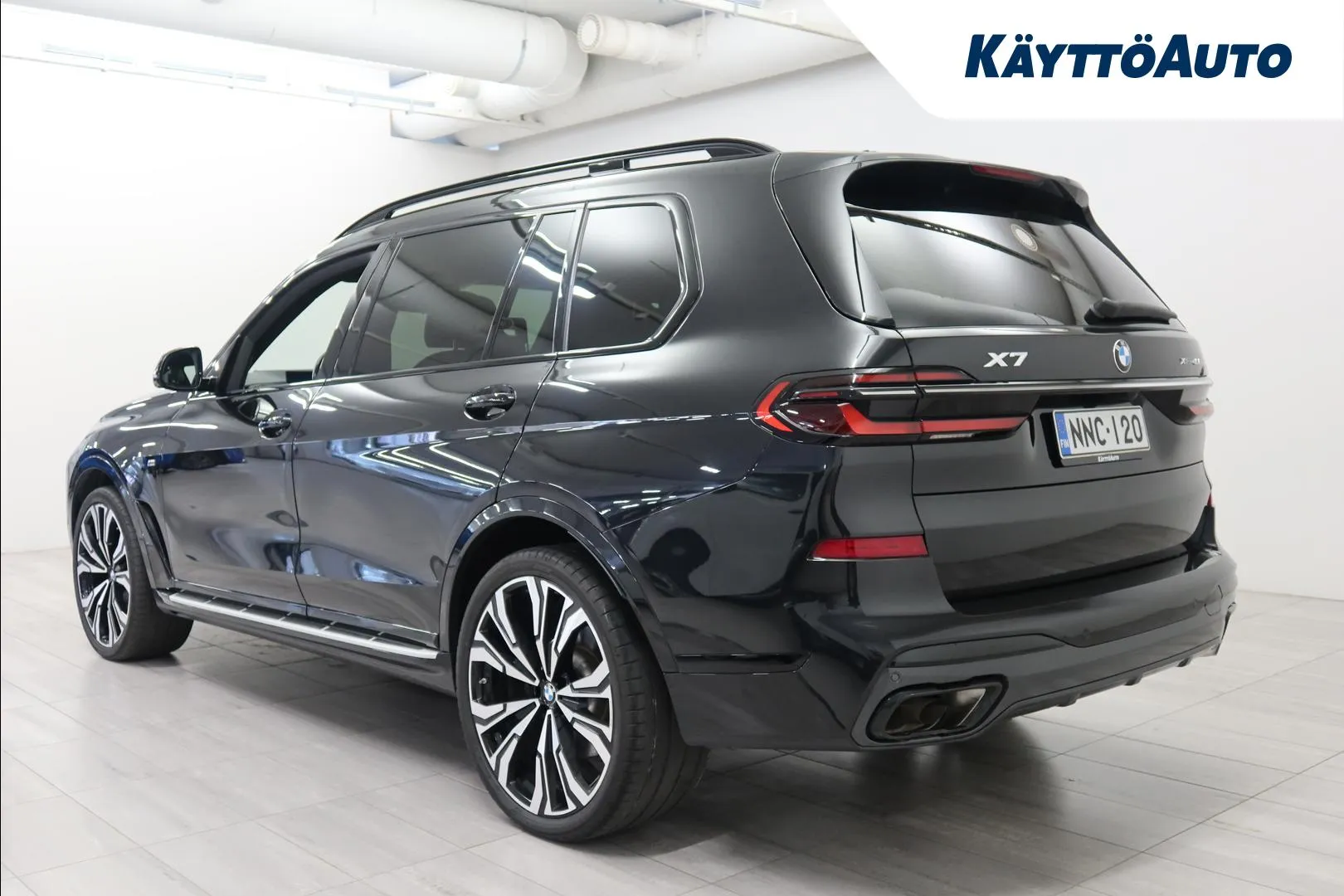 BMW X7 NNC-120 carousel image