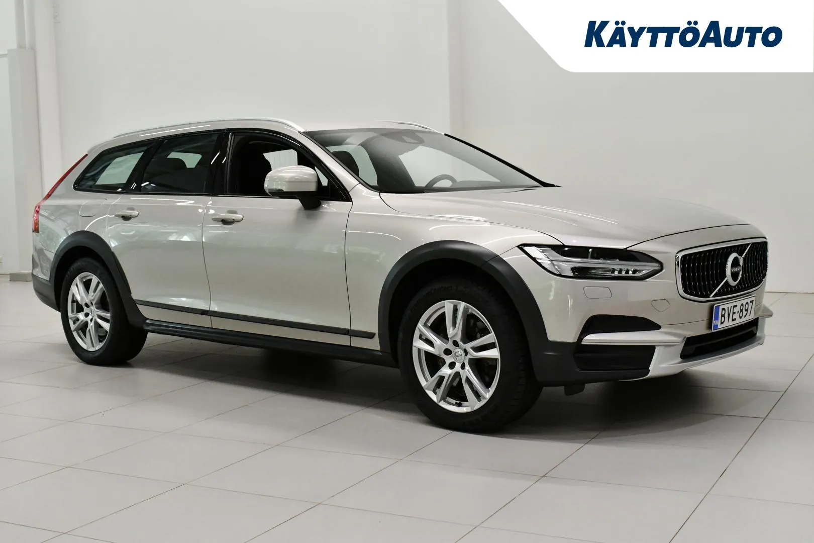 VOLVO V90 Cross Country BVE-897 carousel image