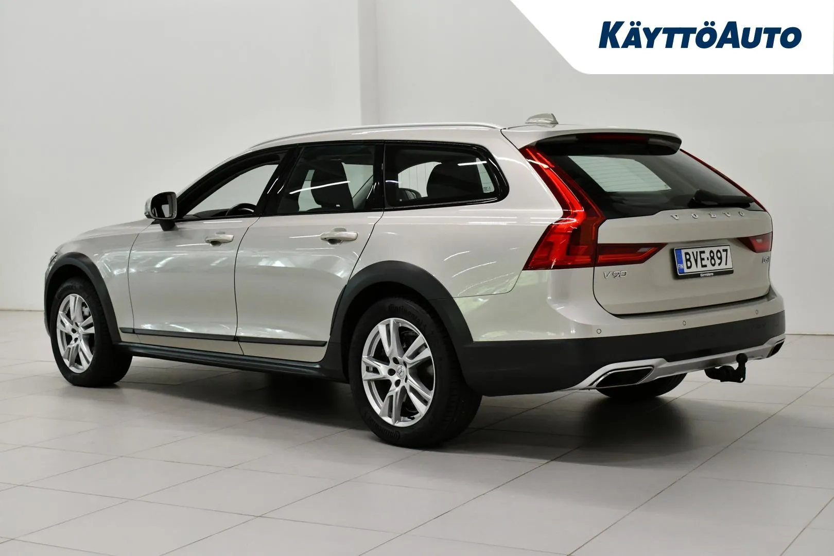 VOLVO V90 Cross Country BVE-897 carousel image