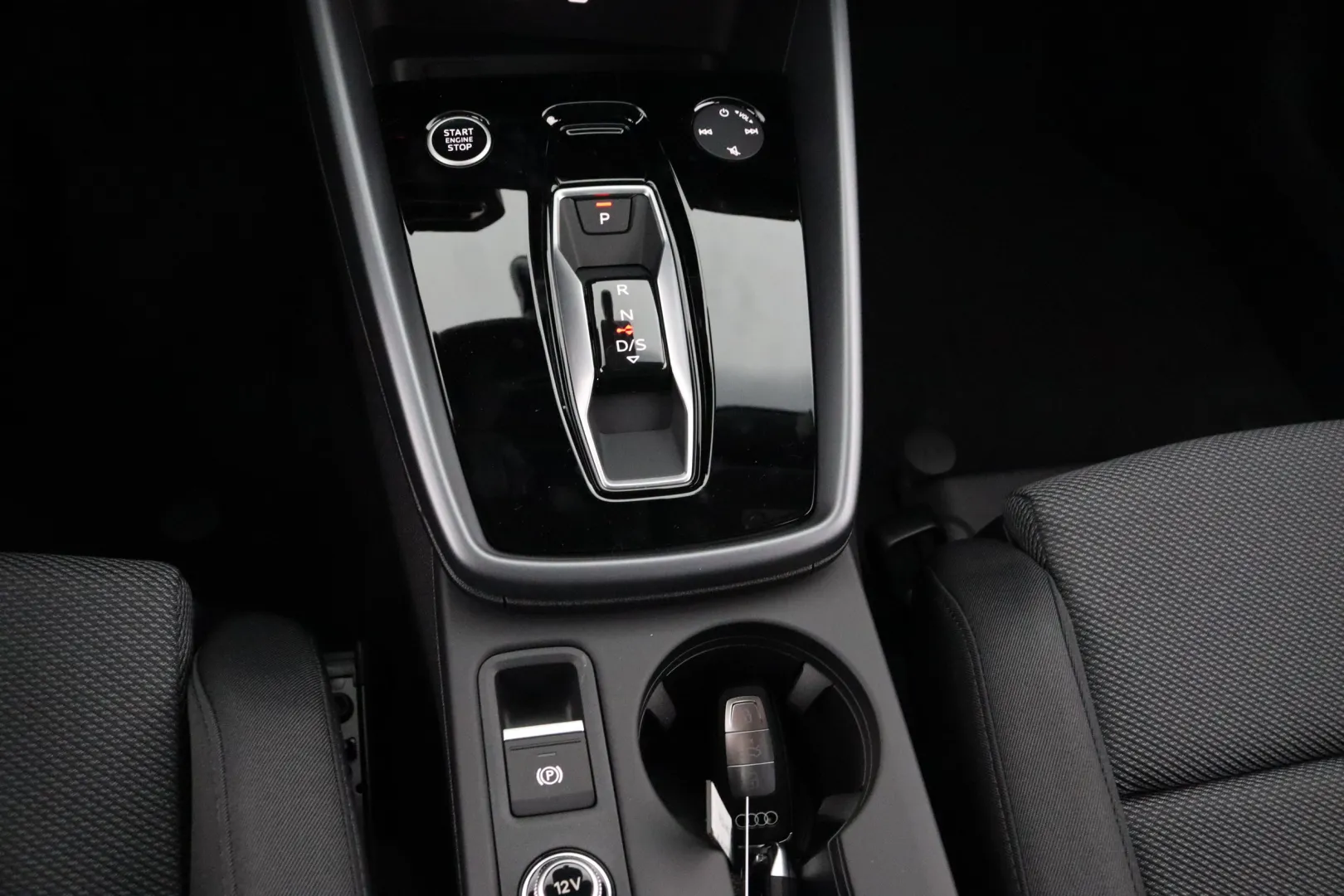 Audi A3 YZZ-305 carousel image