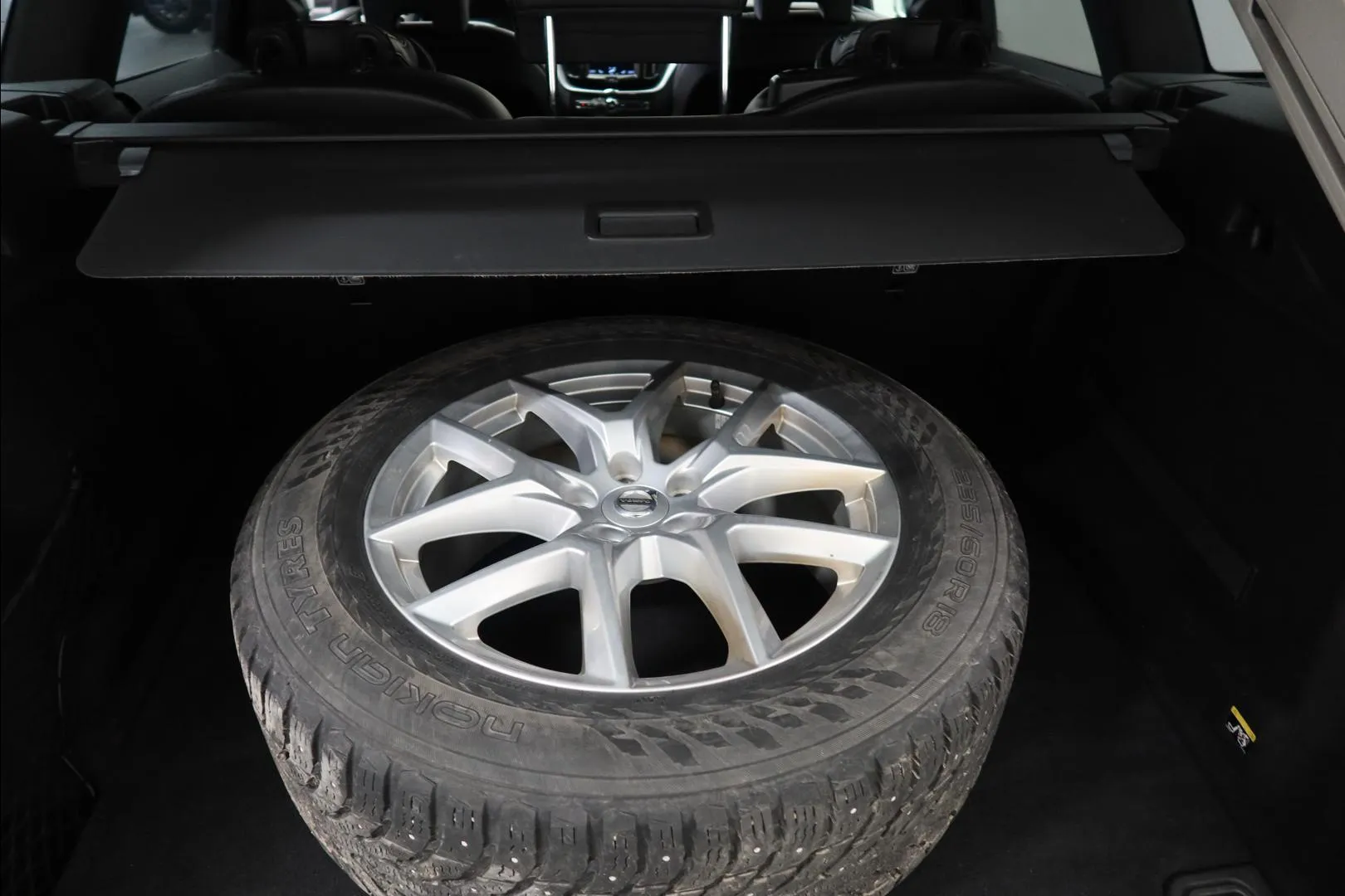 VOLVO XC60 SOE-225 carousel image