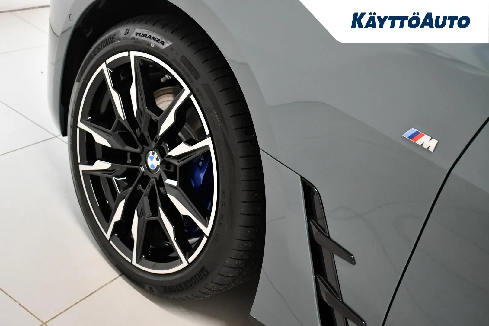 BMW i4 CSL-302 carousel image