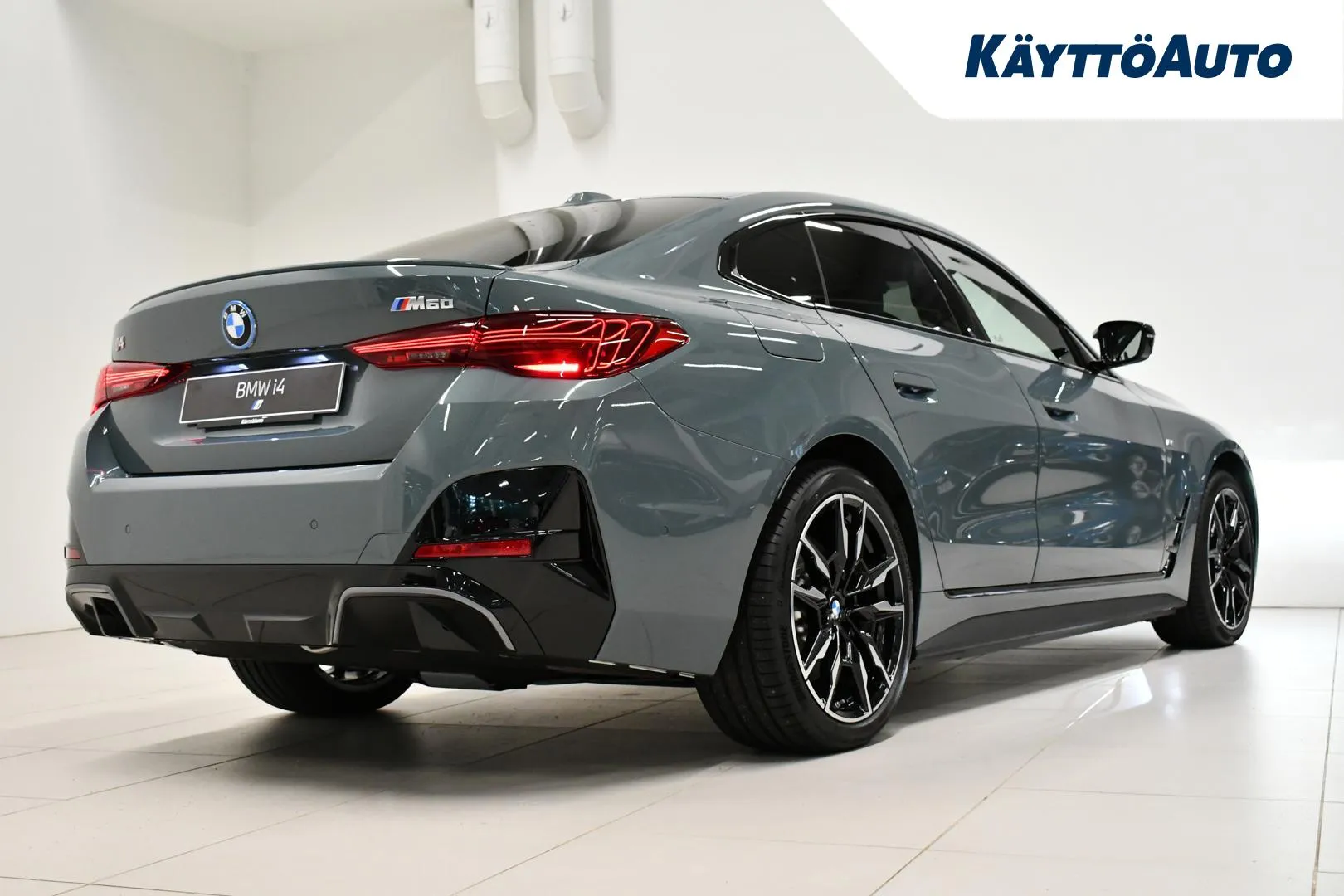 BMW i4 CSL-302 carousel image