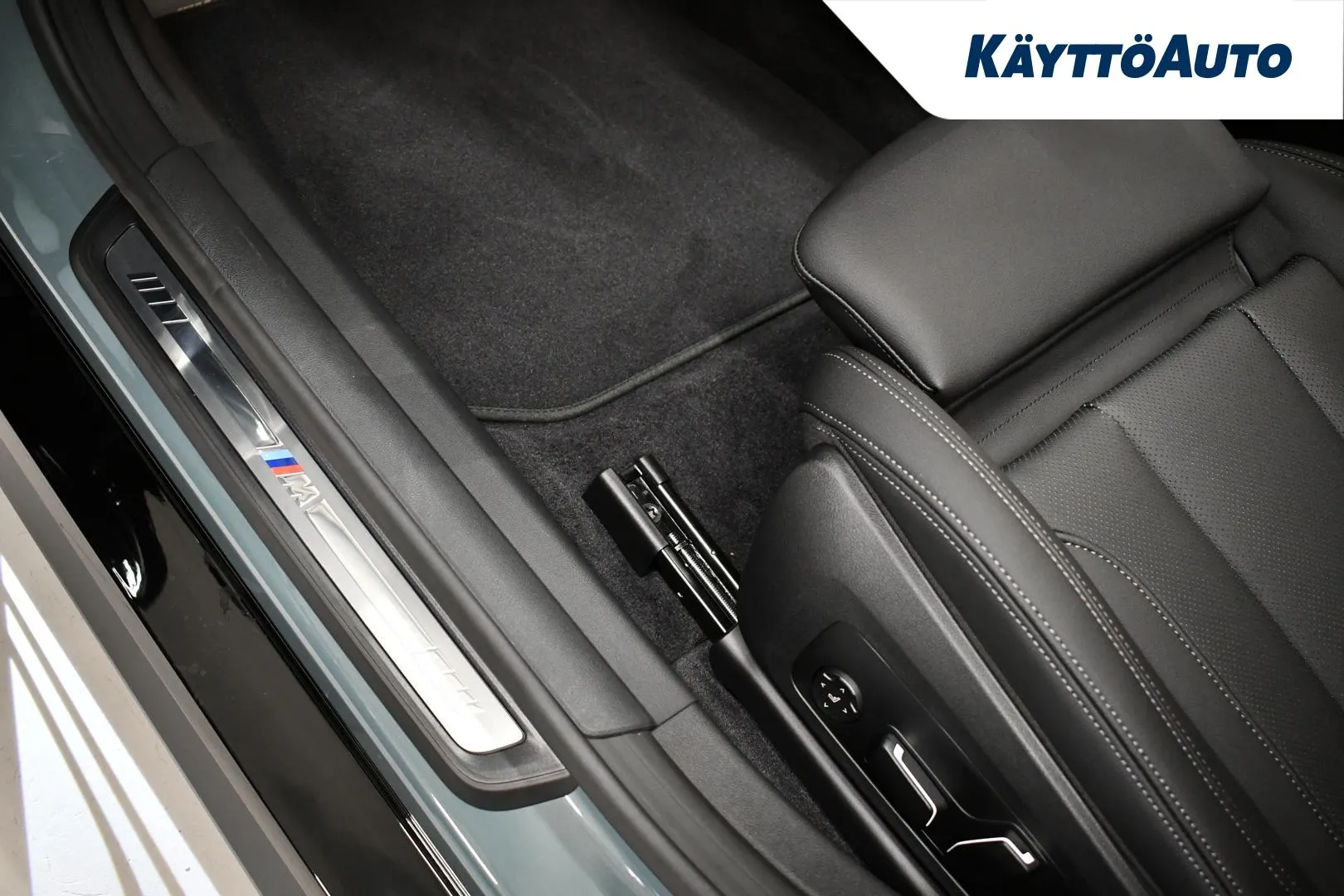 BMW i4 CSL-302 carousel image