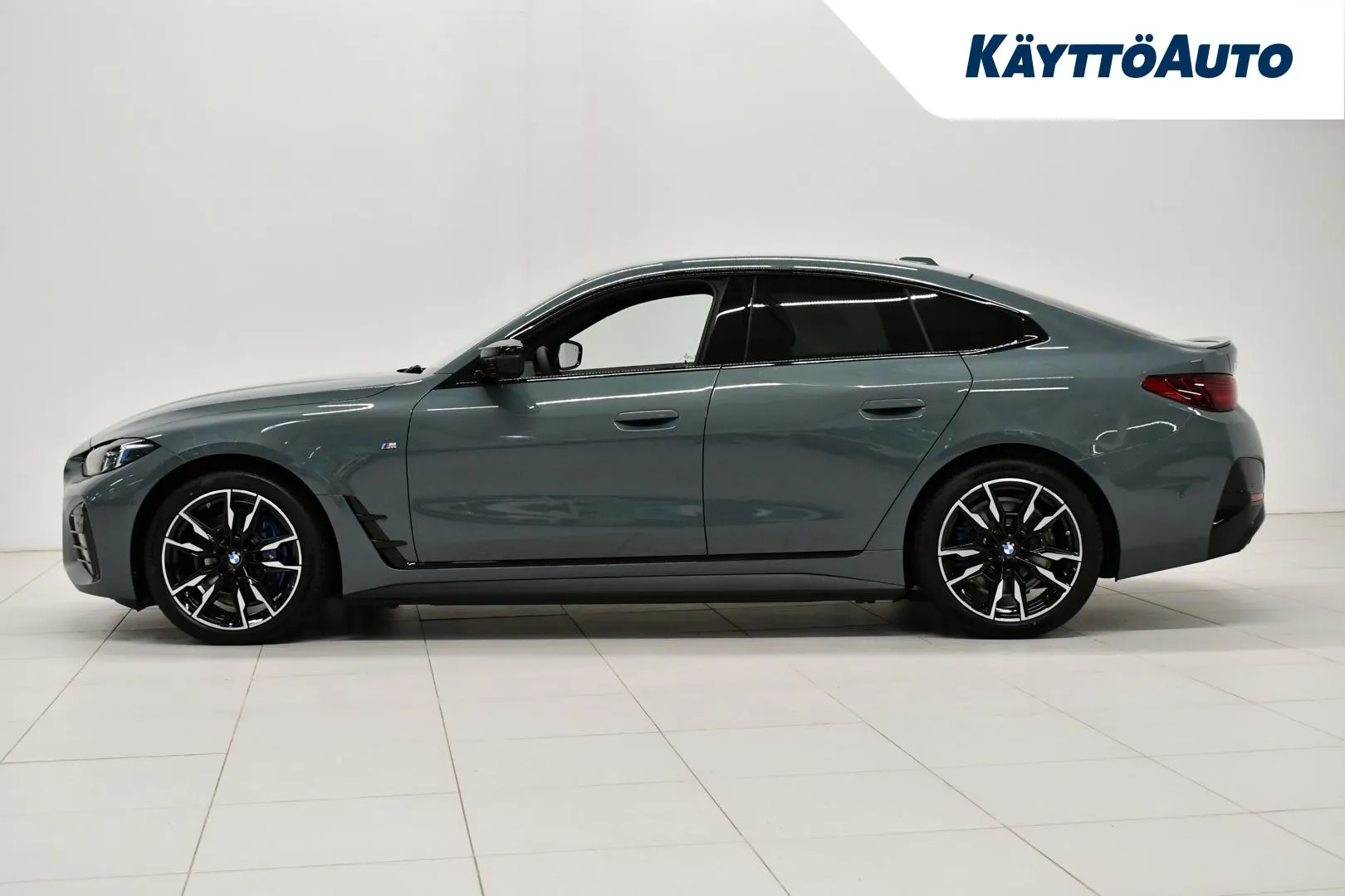 BMW i4 CSL-302 carousel image