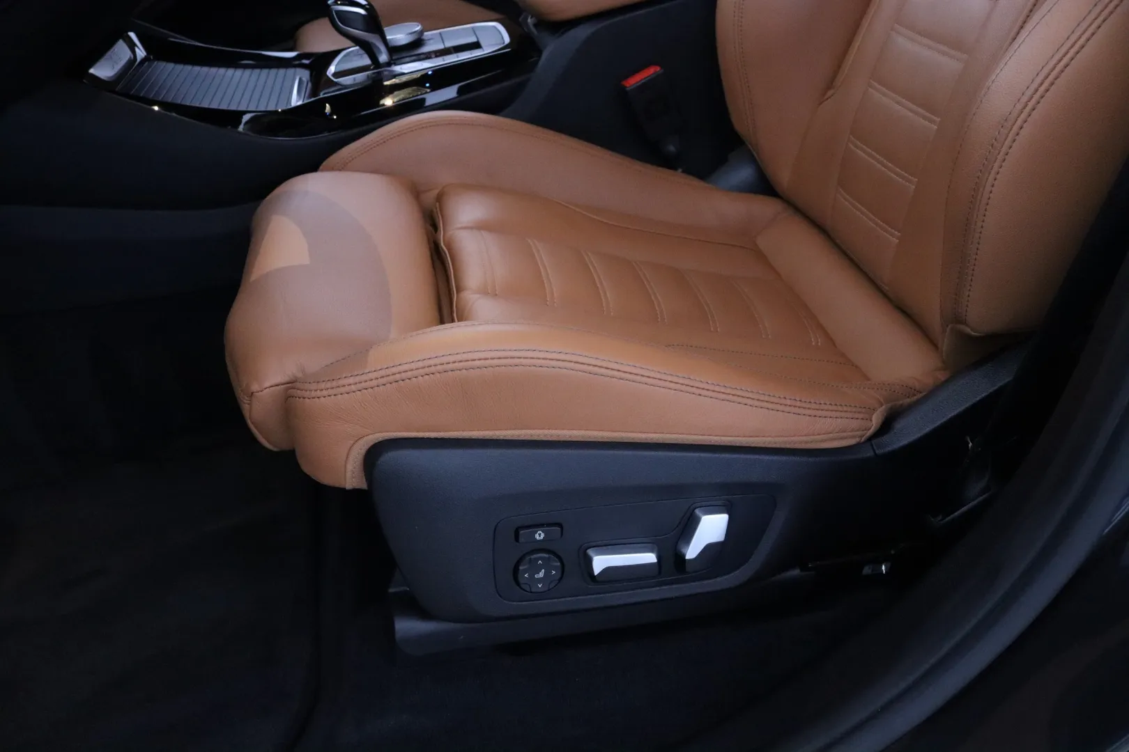 BMW X3 CRF-638 carousel image