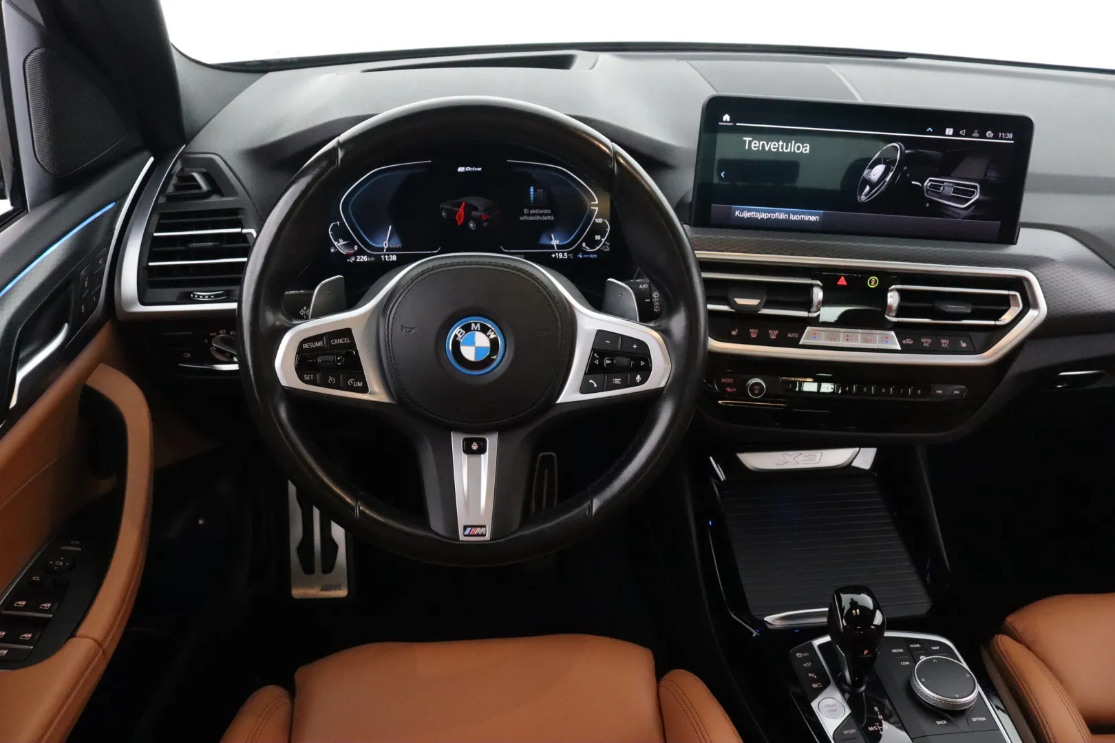 BMW X3 CRF-638 carousel image