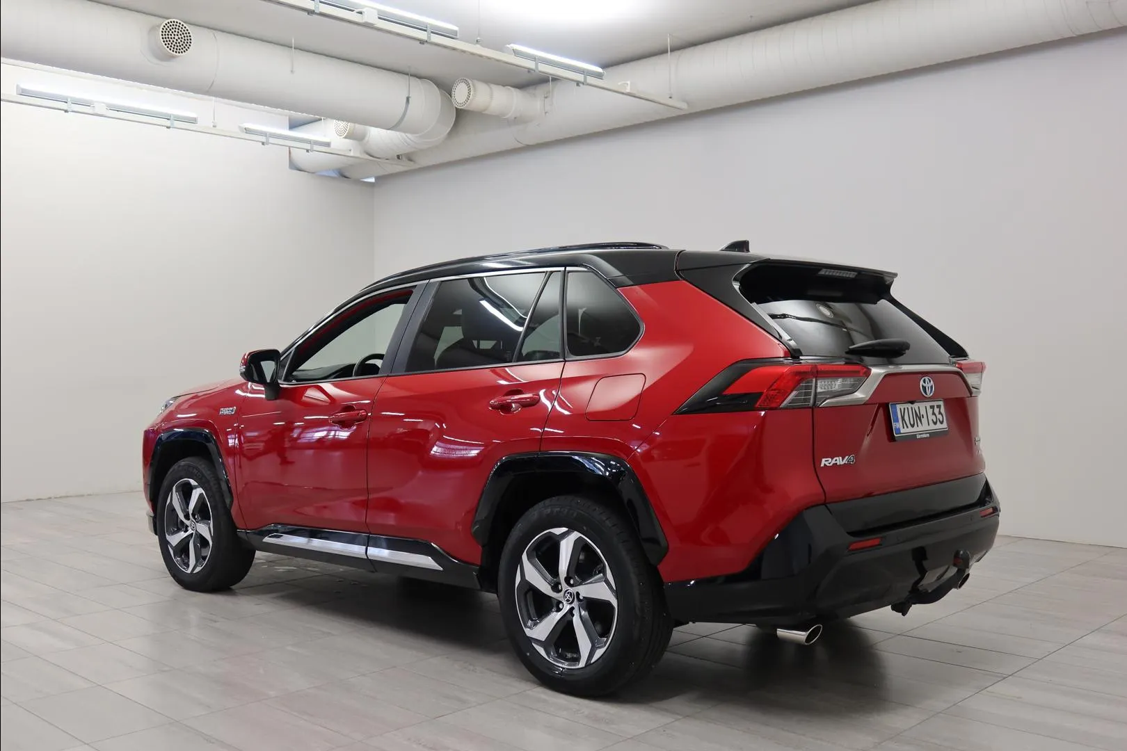 TOYOTA RAV4 Plug-in KUN-133 carousel image