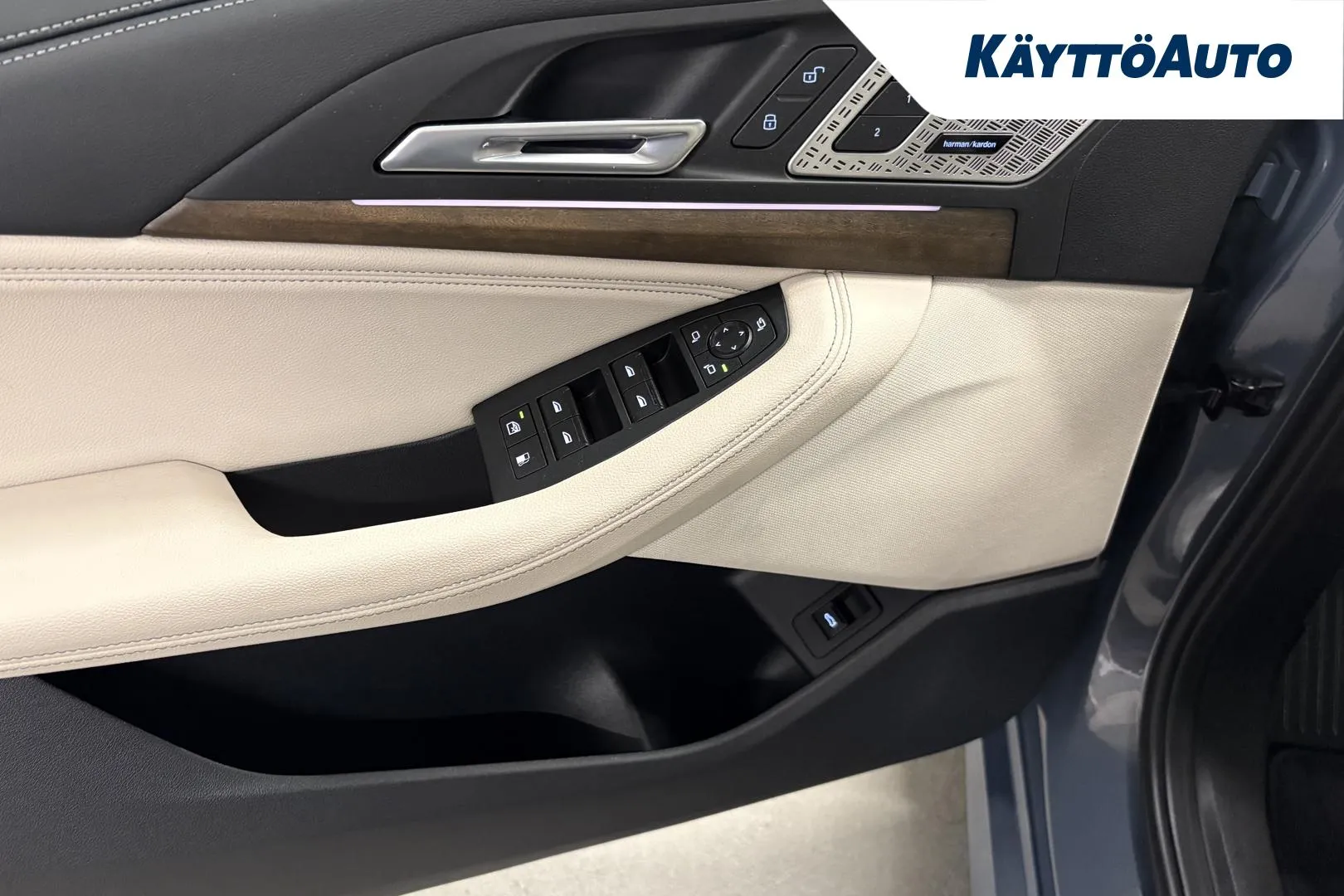 BMW 230 LRP-842 carousel image