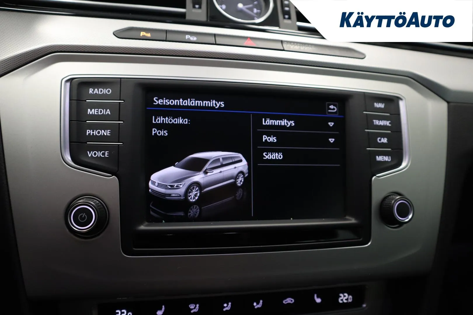 VOLKSWAGEN Passat FMU-543 carousel image