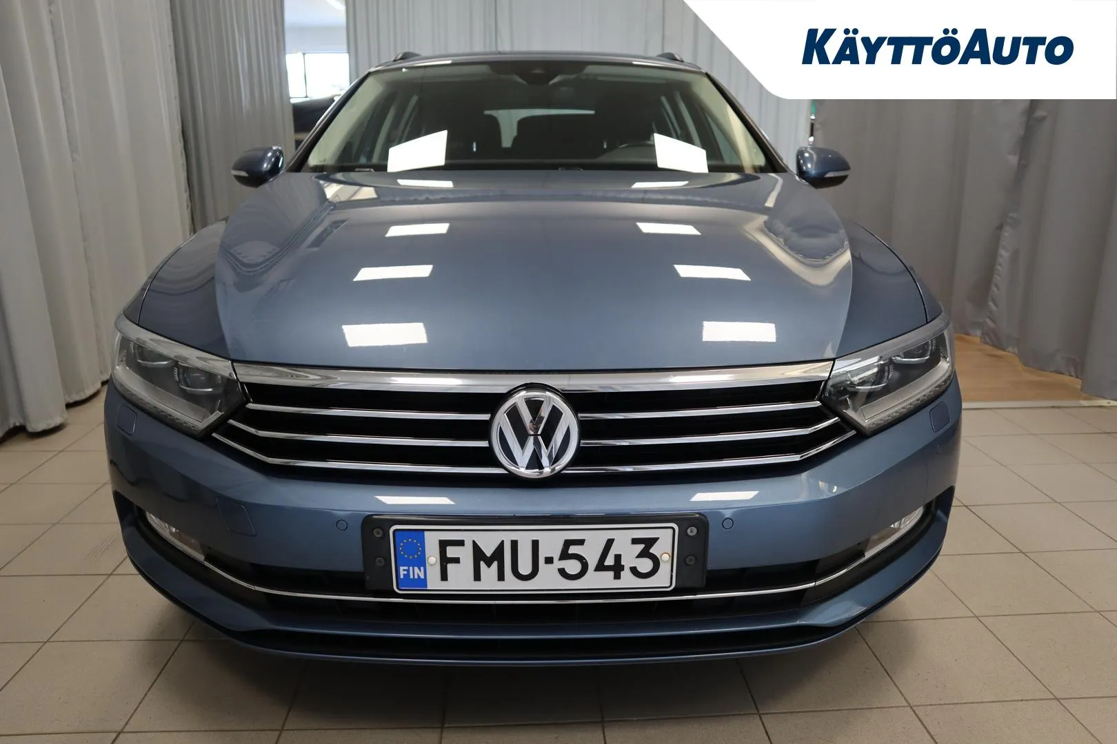 VOLKSWAGEN Passat FMU-543 carousel image