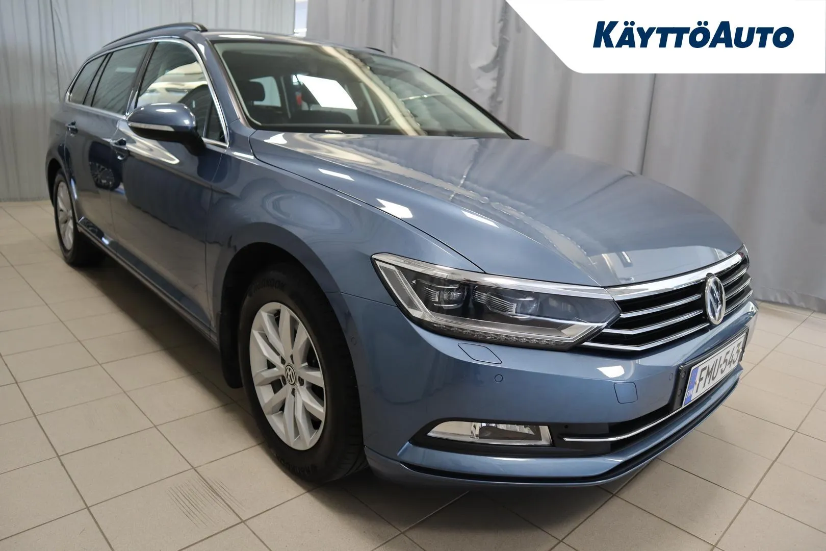 VOLKSWAGEN Passat FMU-543 carousel image