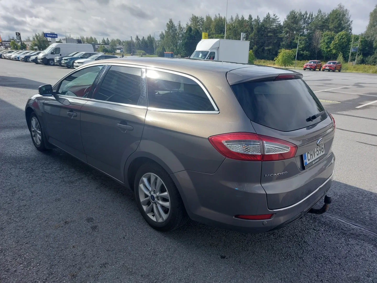 FORD Mondeo CHV-596 carousel image