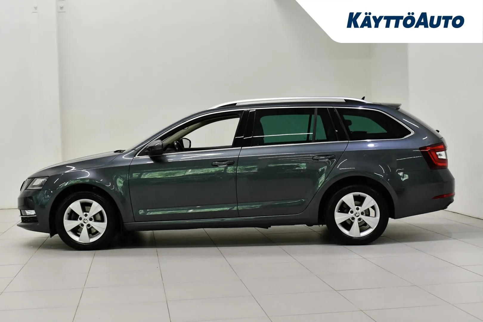 SKODA Octavia BXA-331 carousel image