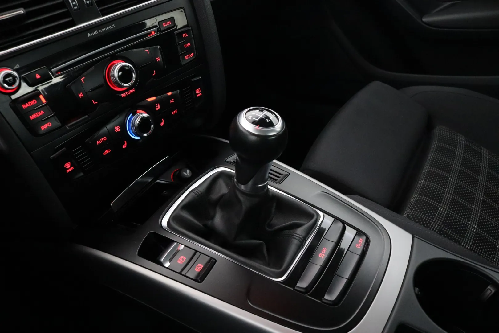 AUDI A5 IKV-788 carousel image