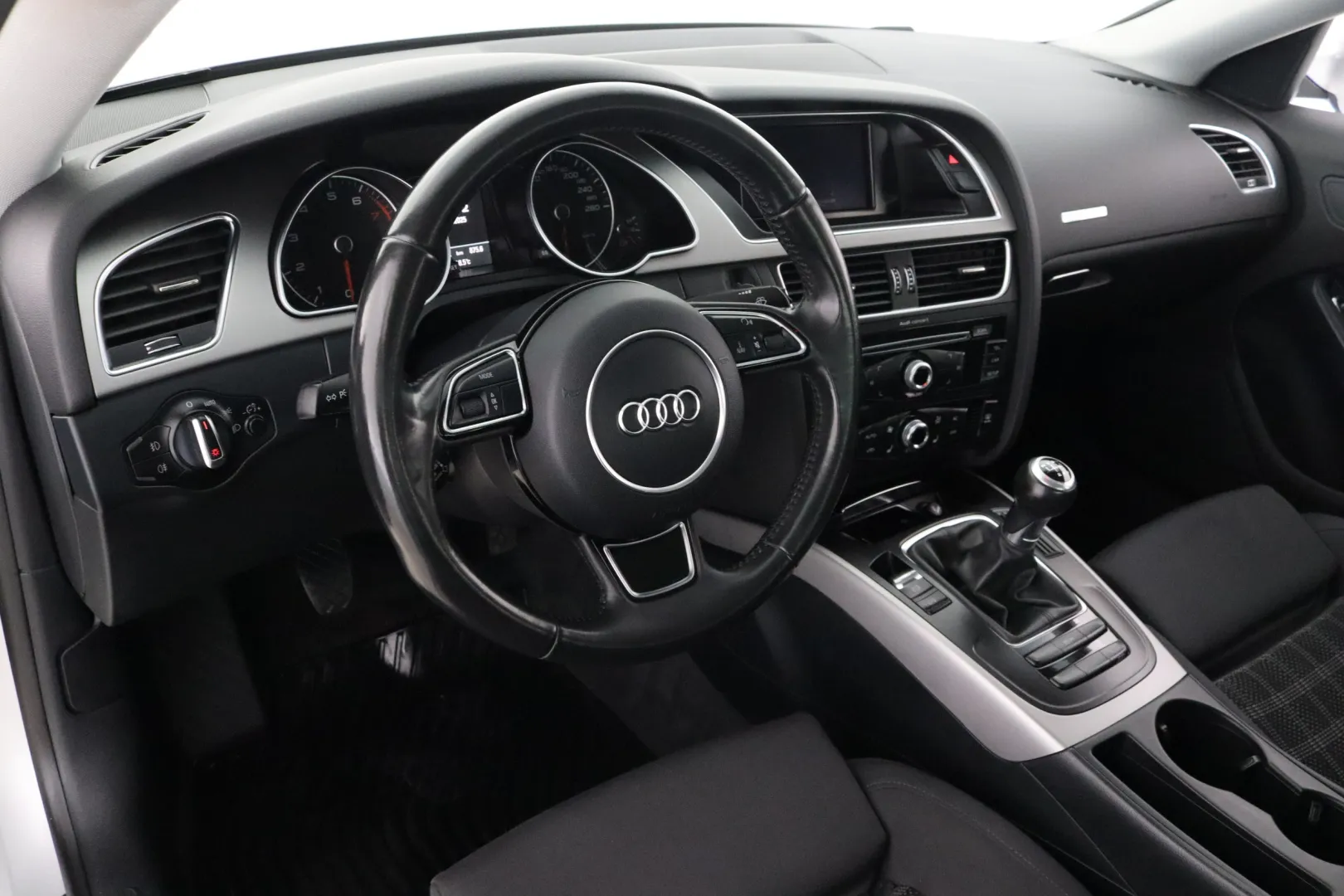 AUDI A5 IKV-788 carousel image