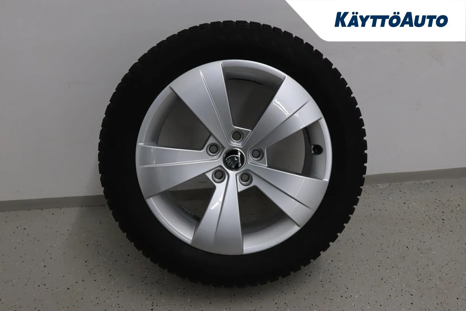 SKODA Superb KNS-787 carousel image