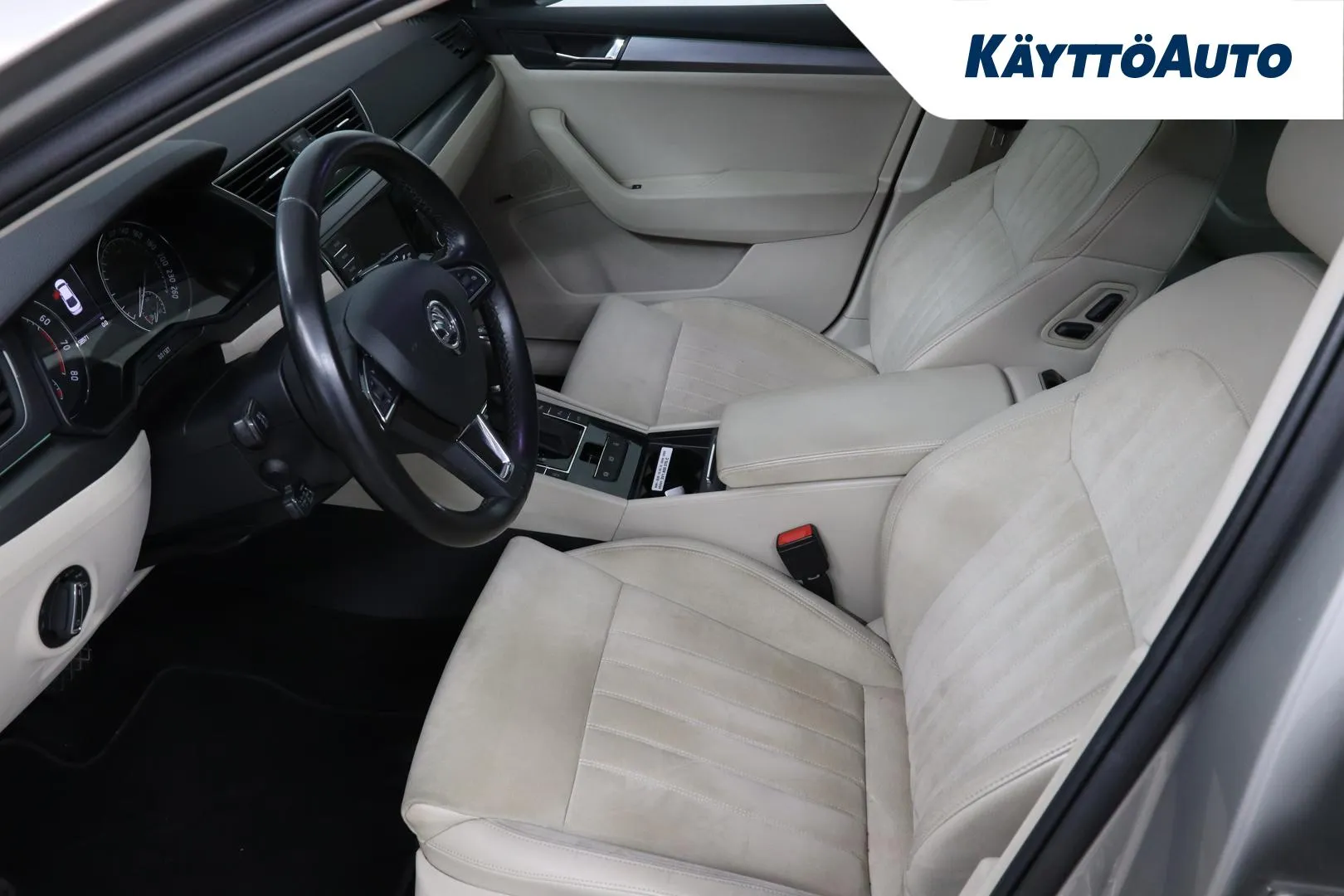SKODA Superb KNS-787 carousel image