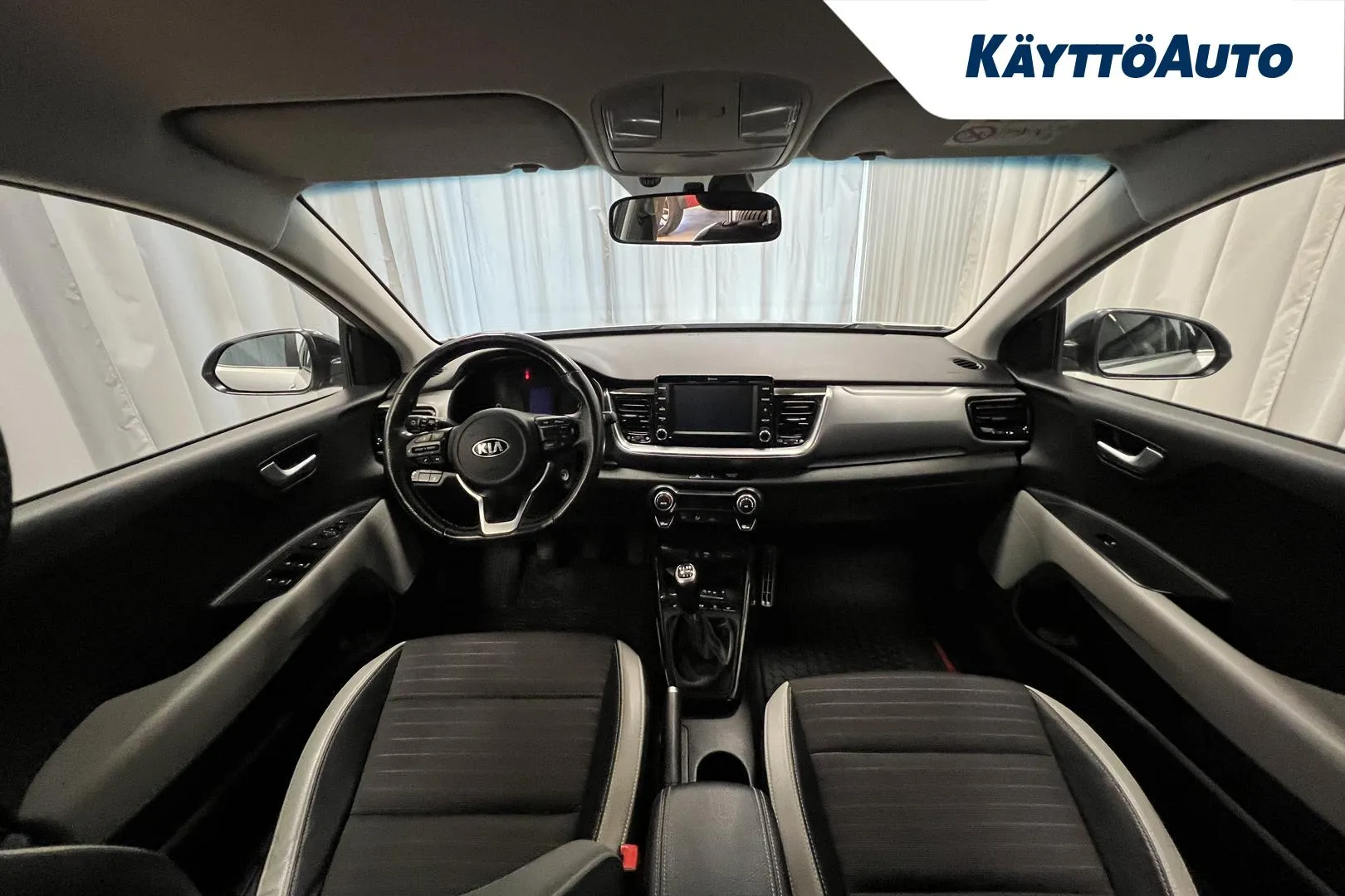 KIA Stonic CNT-793 carousel image