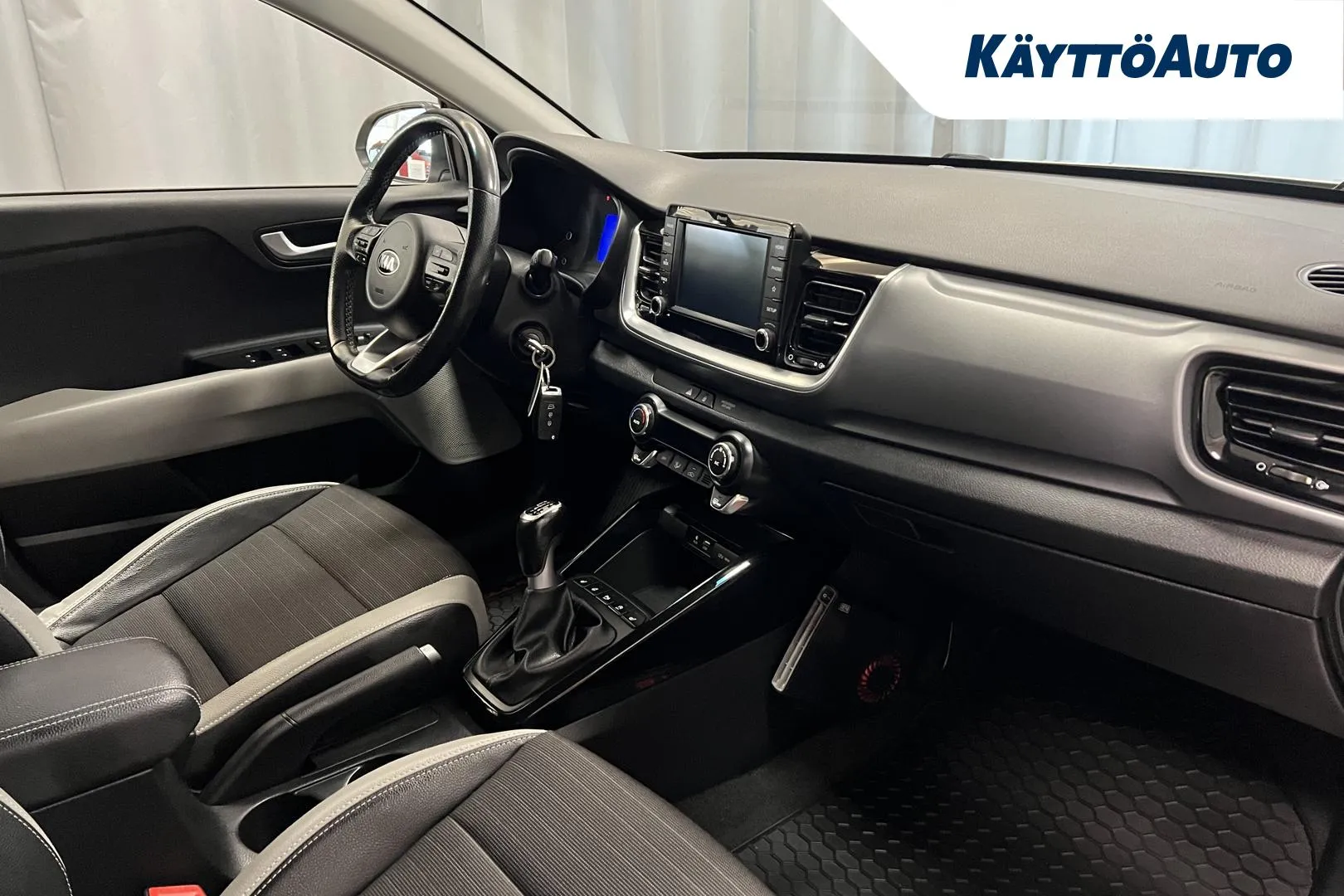 KIA Stonic CNT-793 carousel image
