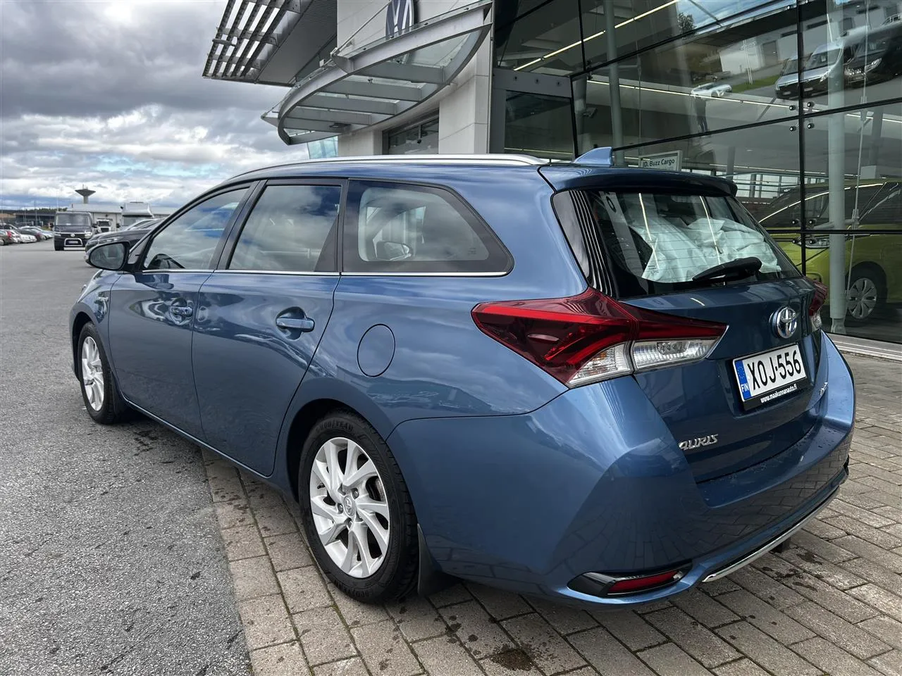 TOYOTA Auris XOJ-556 carousel image