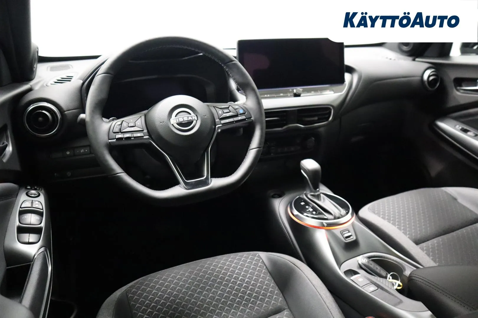 Nissan Juke GRJ-282 carousel image