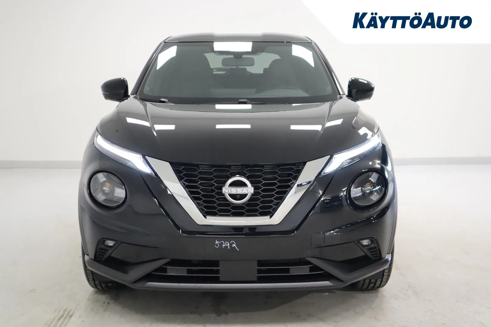 Nissan Juke GRJ-282 carousel image