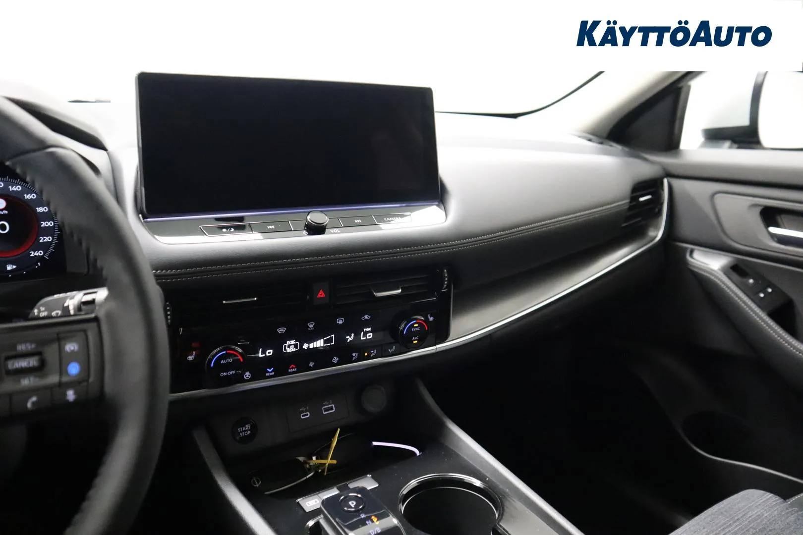 Nissan X-Trail XTJ-566 carousel image
