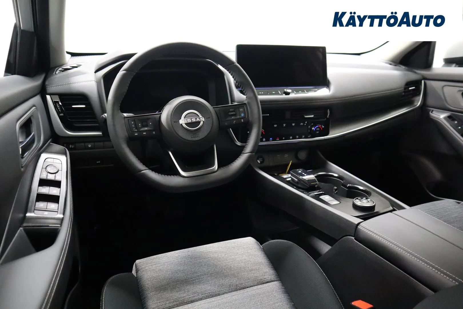 Nissan X-Trail XTJ-566 carousel image