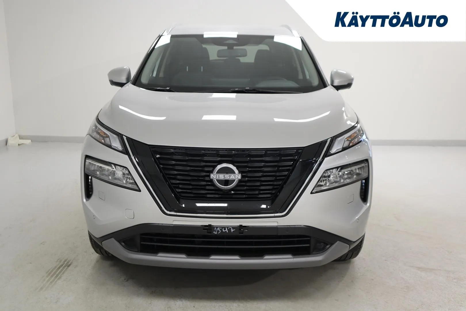 Nissan X-Trail XTJ-566 carousel image