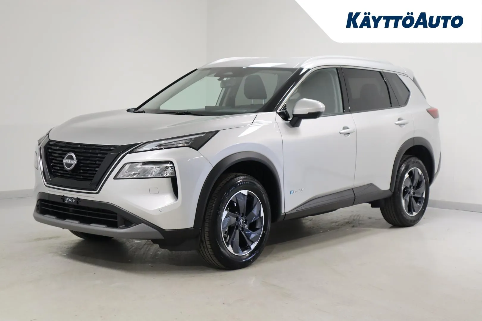 Nissan X-Trail XTJ-566 carousel image