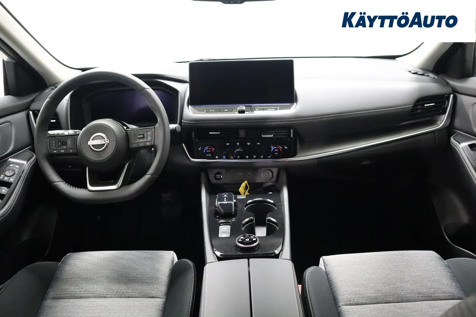 Nissan X-Trail XTJ-566 carousel image