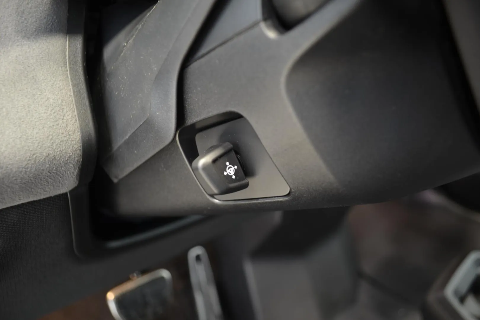BMW iX CSK-524 carousel image