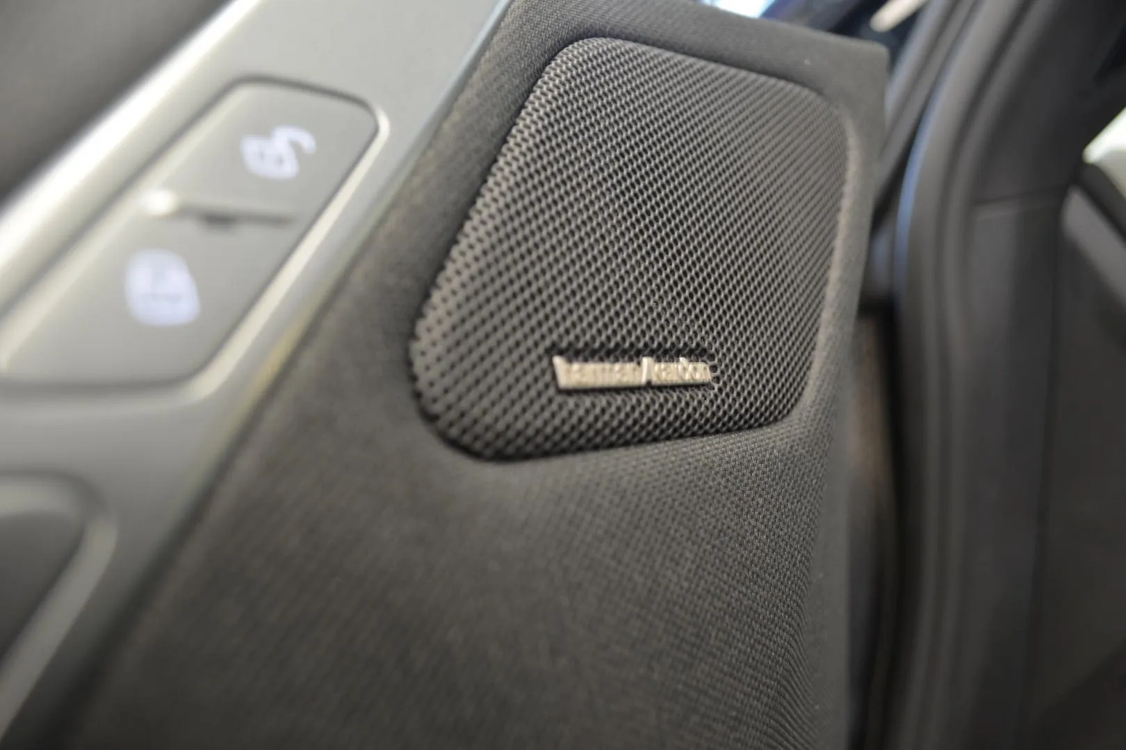 BMW iX CSK-524 carousel image