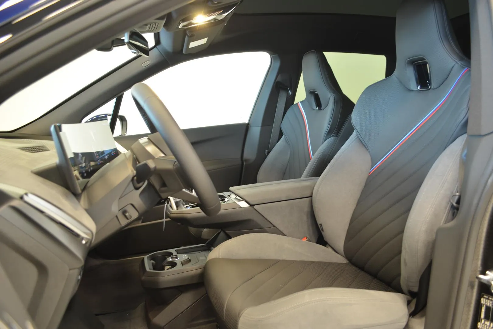 BMW iX CSK-524 carousel image