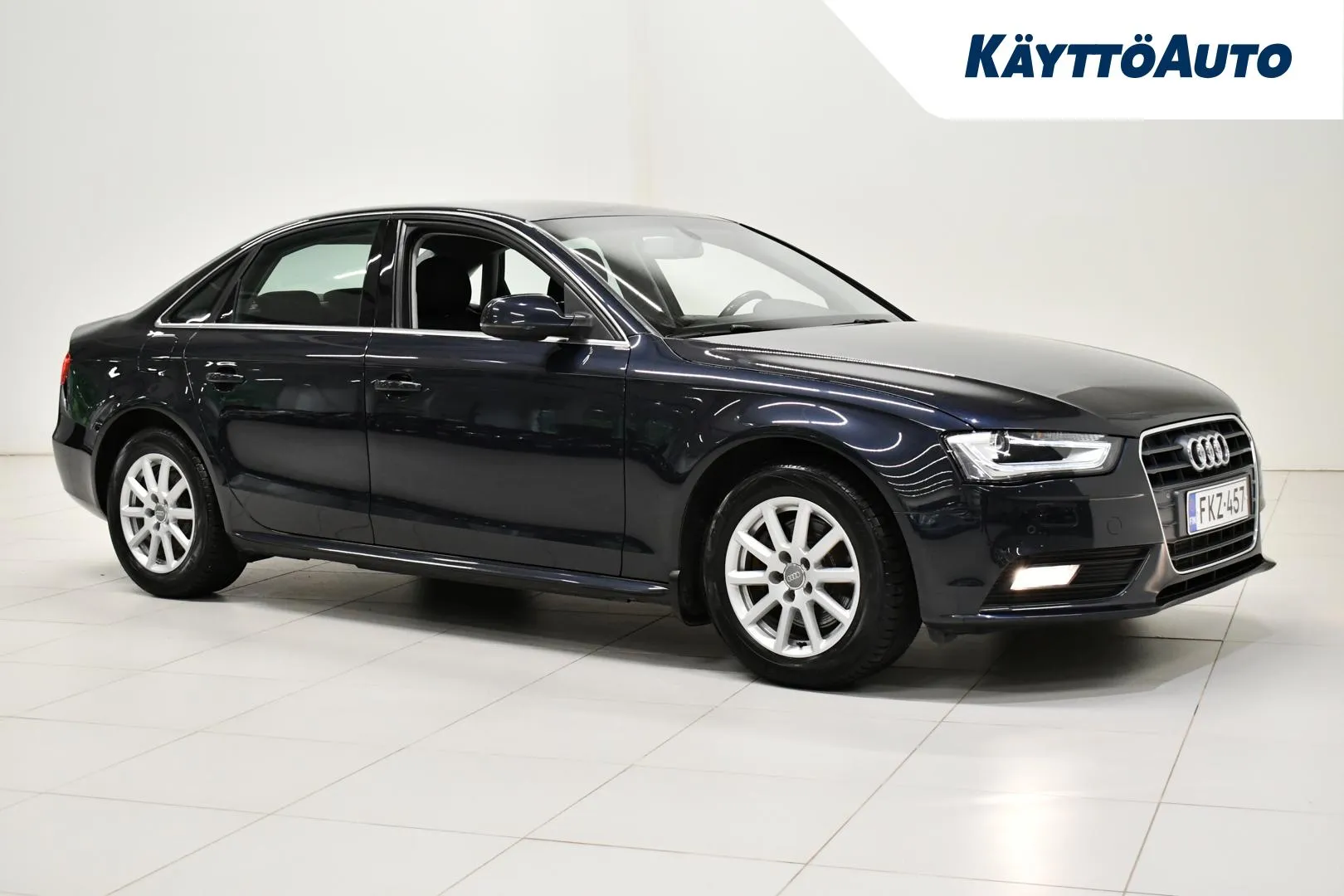 AUDI A4 FKZ-457 carousel image