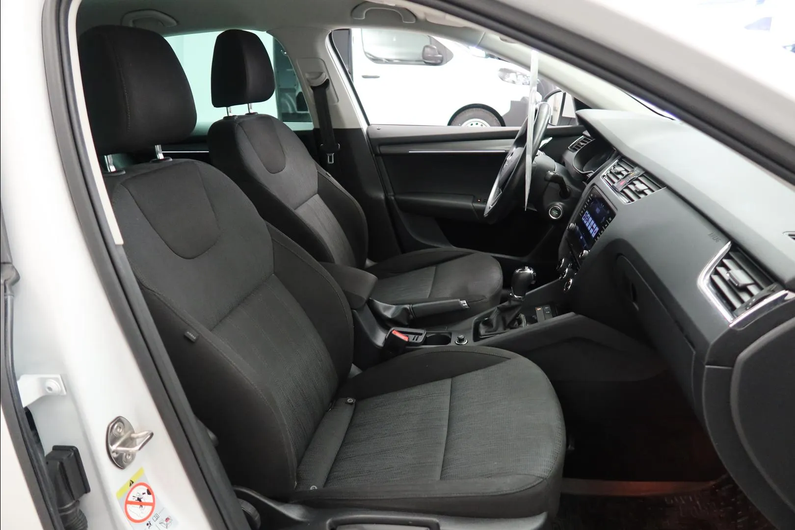 Skoda Octavia EPP-339 carousel image