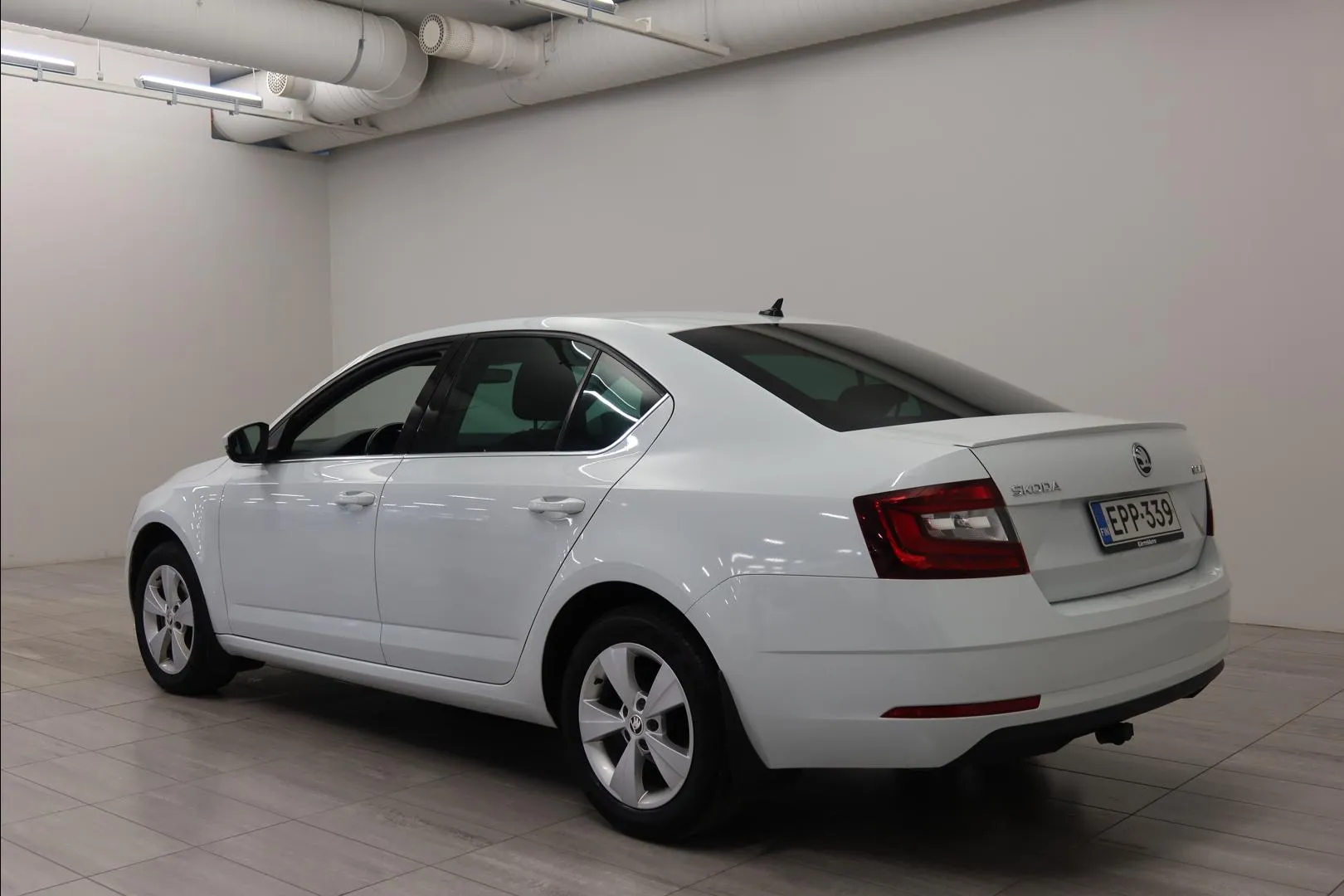 Skoda Octavia EPP-339 carousel image