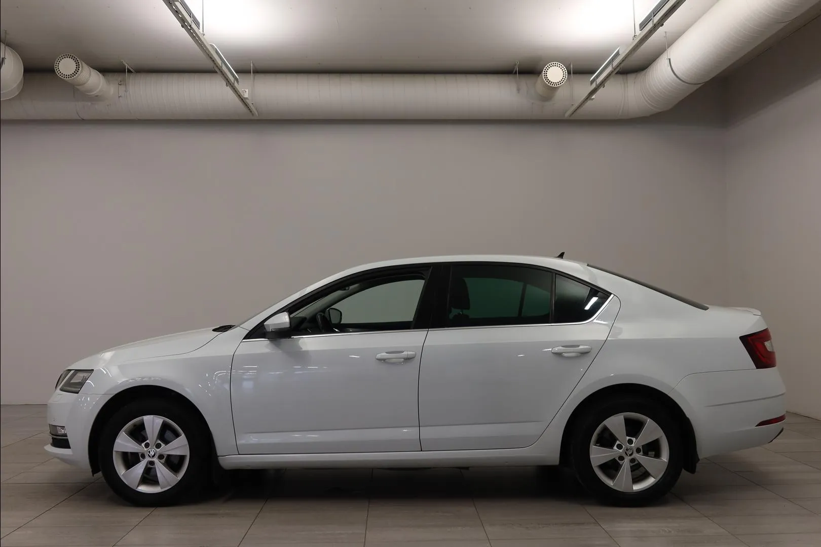 Skoda Octavia EPP-339 carousel image
