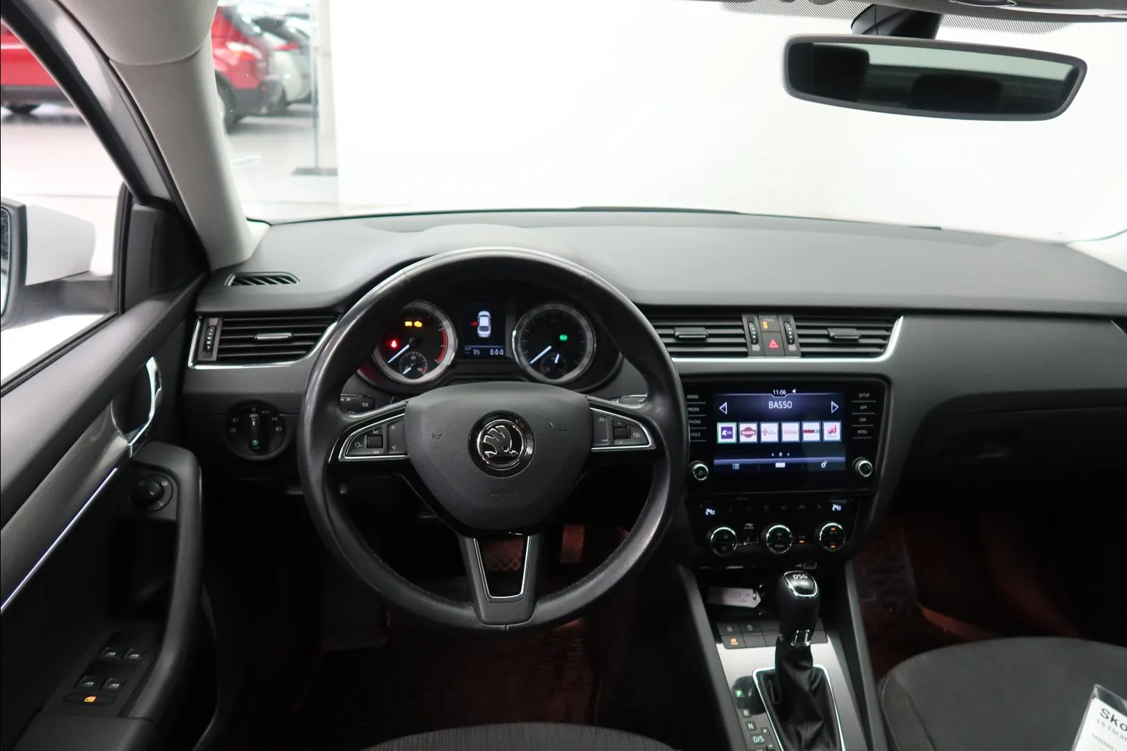 Skoda Octavia EPP-339 carousel image