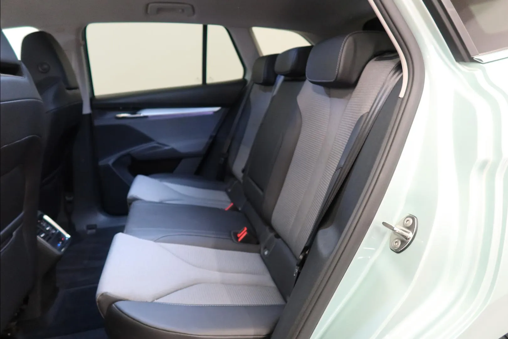 SKODA Enyaq RUV-391 carousel image