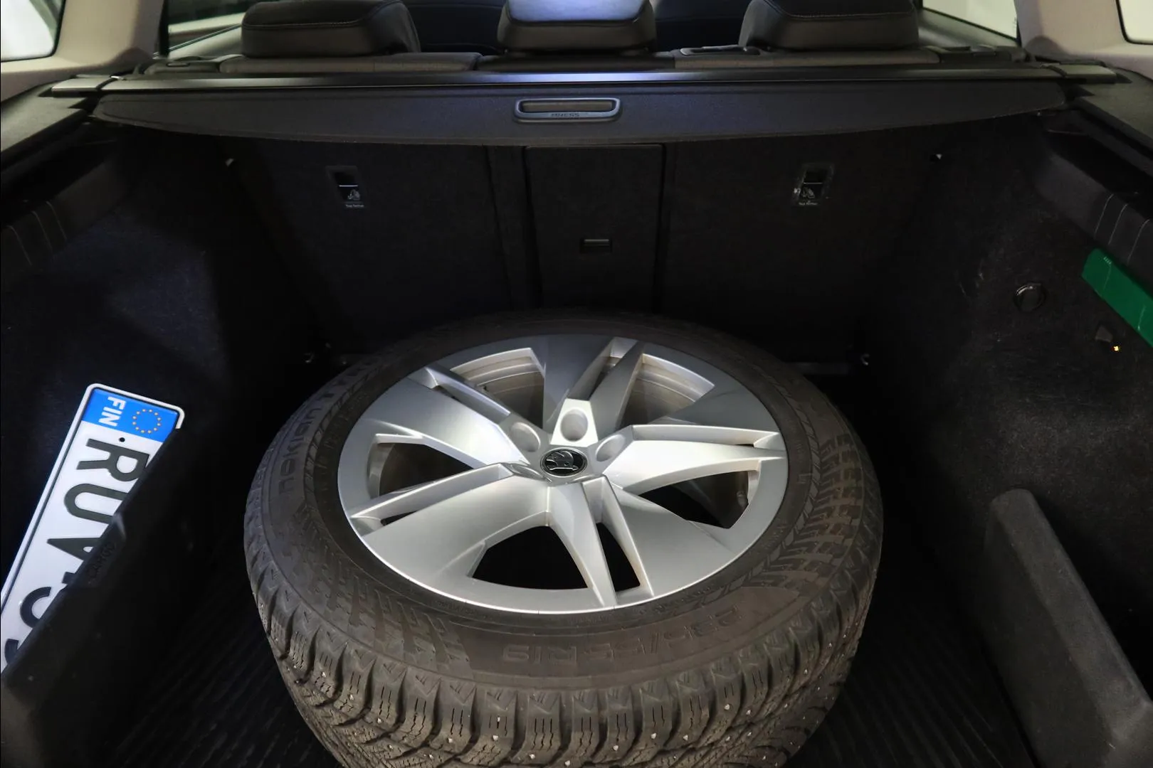 SKODA Enyaq RUV-391 carousel image