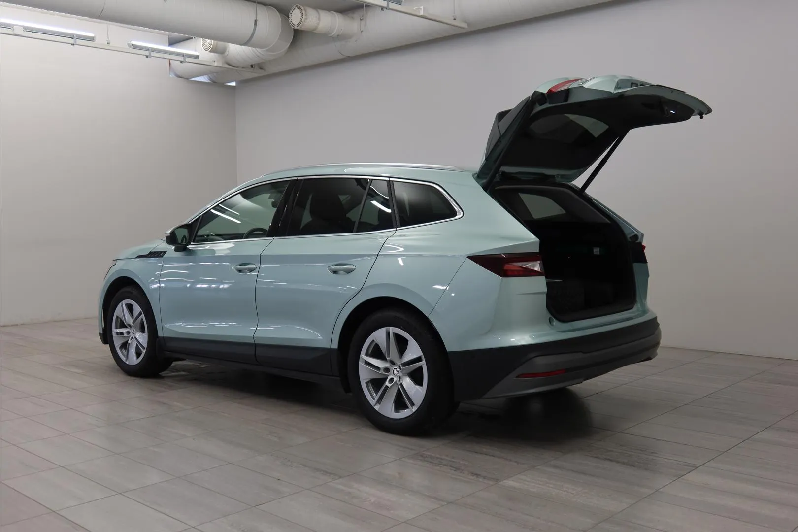 SKODA Enyaq RUV-391 carousel image