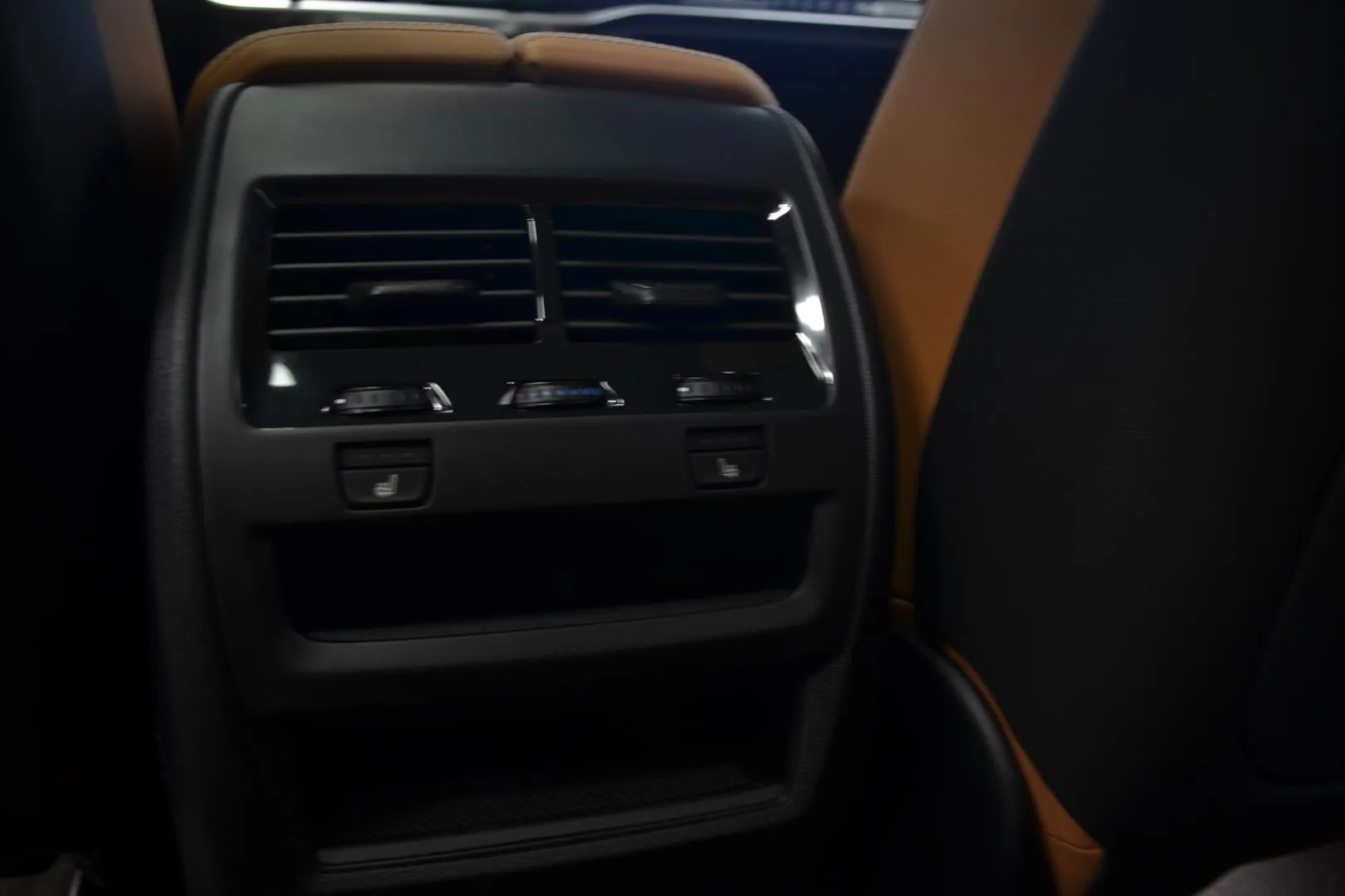 BMW X5 XUZ-771 carousel image