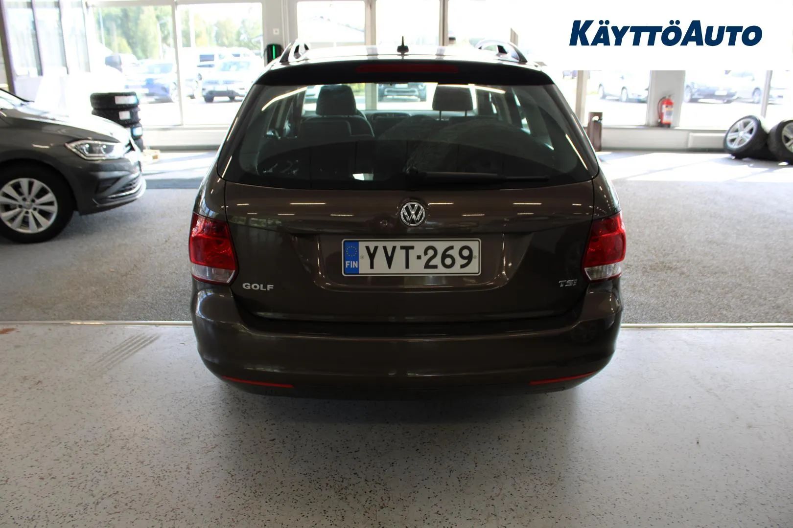 VOLKSWAGEN Golf YVT-269 carousel image