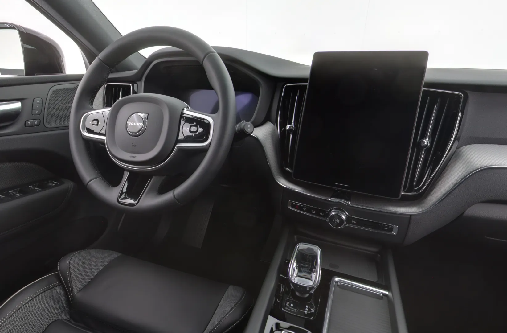 Volvo XC60 XTZ-767 carousel image